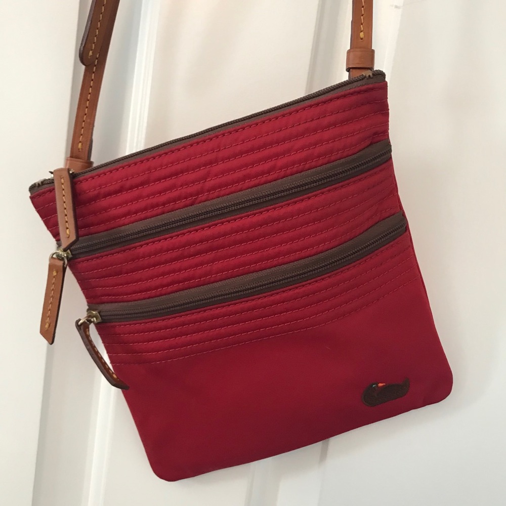 NWOT Dooney & Bourke crossbody bag